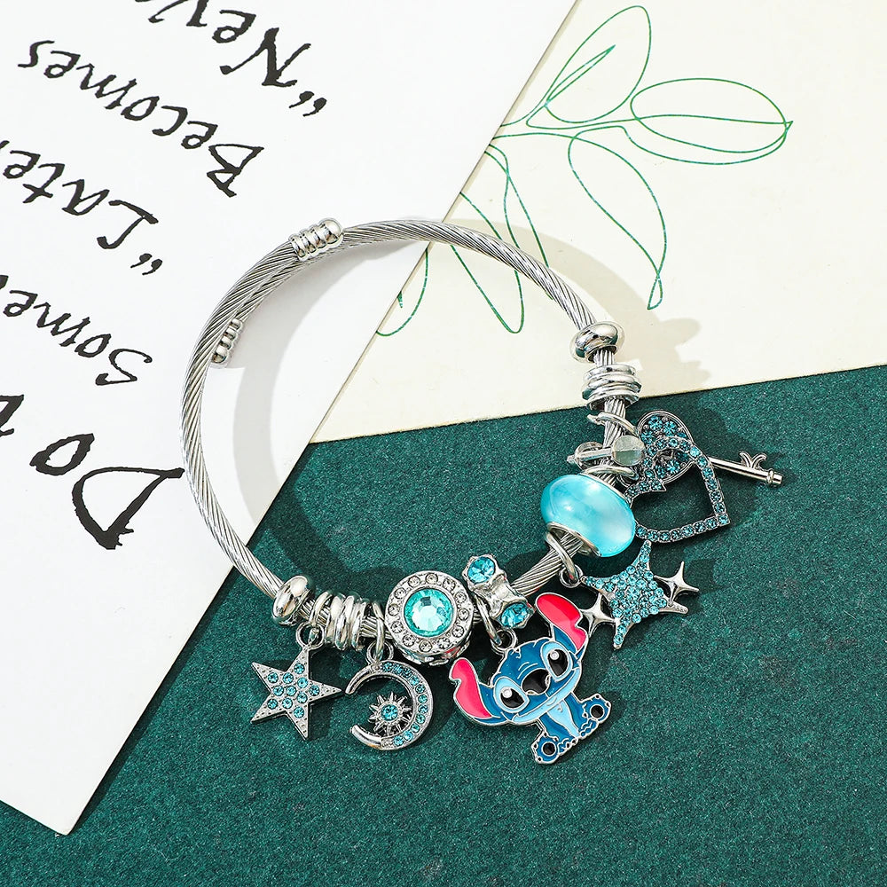 Stitch Kalpli ve Yıldızlı Kadın Bilekli