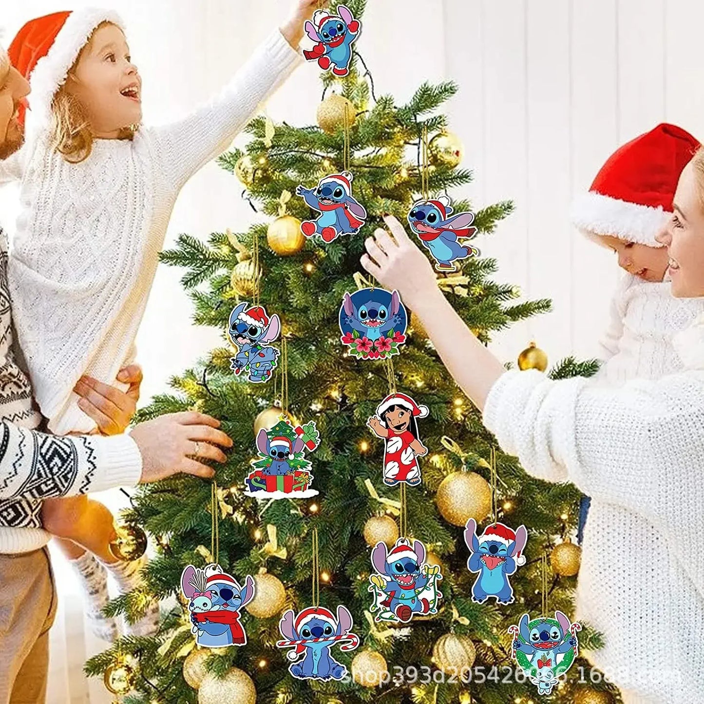 Disney Stitch 12’li Noel Süs Seti – Ağaç Süsü & Dekoratif Figür Seti