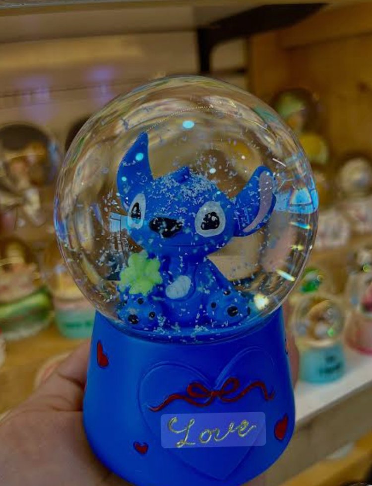 stitch kar küresi ışıklı müzikli
